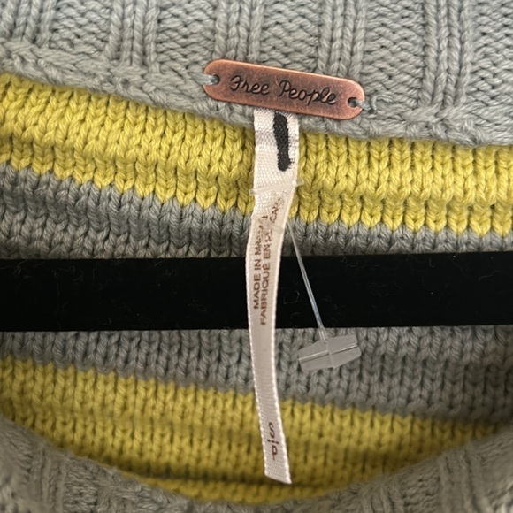 NWOT Free People, Links Pullover, Small in Yellow/Gray - Picture 4 of 5